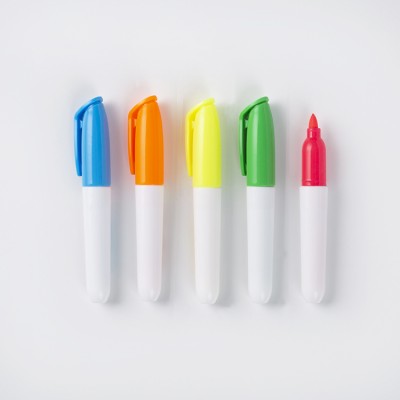 Wholesale cheap mini order multi color  waterproof small marker alcohol with sharpie